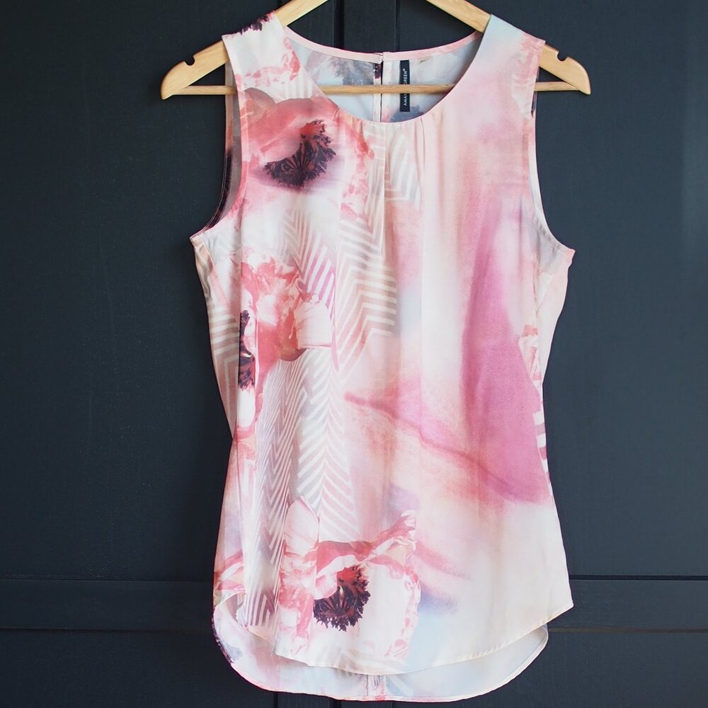 Amanda Green | Sleeveless Blouse